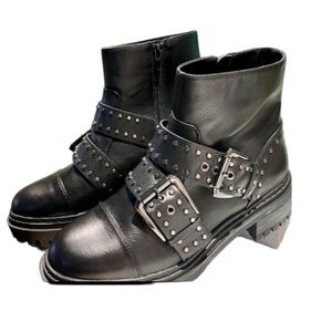 Black  bershka ankle boots
